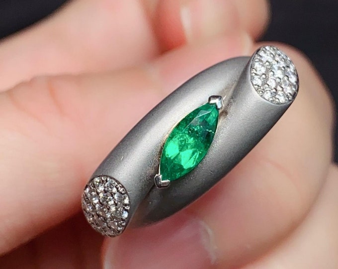 Unique 18k White Gold Emerald Ring/Engagement Wedding Ring/Custom personalized promise ring/Handmade Jewelry for her birthday anniversary
