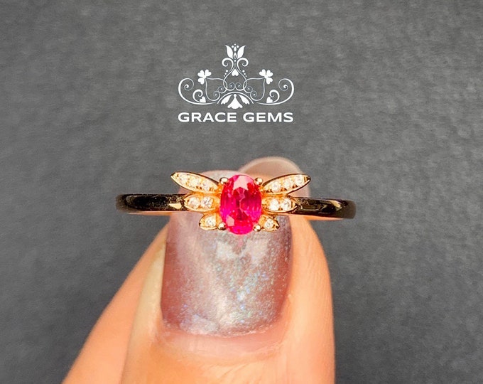 Minimalist Bee shape Ruby Engagement Ring/Raw ruby Ring/18k/14k rose gold/Star Ruby Ring/Raw gemstone ring/Wedding raw diamond/New Mom ring