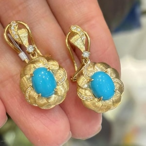 Real natural Turquoise dangle earrings in 18k solid gold/Cabochon natural turquoise earrings women/unique handmade fine earrings for wedding