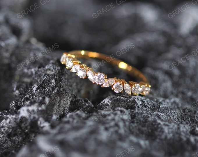 18k solid gold diamond wedding band/Engagement Wedding Bridal Band/Forever one band/unique Proposal ring/Birthday anniversary gold ring