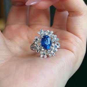 18k white gold natural sapphire ring/Natural sapphire floral ring/unique handmade fine sapphire jewelry/gold sapphire engagement ring women