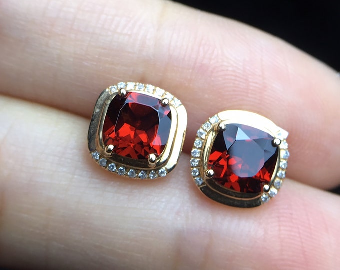 18k rose gold natural garnet studs earrings in diamonds/Victorian vintage classic garnet studs/Custom Bridal Jewelry/Birth anniversary gift