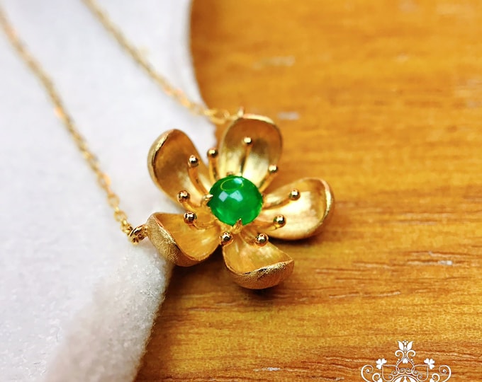 Flower shape 18k gold Natural Emerald Pendant/Columbia emerald Choker/Art Deco Emerald Necklace/Anniversary Birthday/handmade gift for women