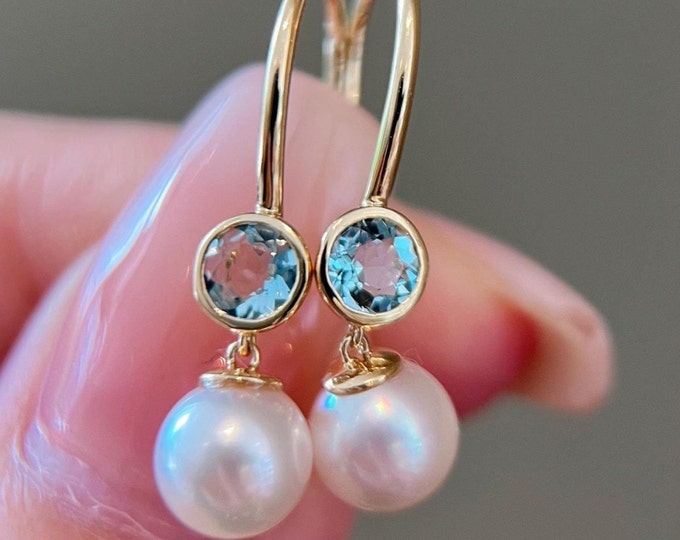 Real aquamarine and pearl earrings/18k gold aquamarine earrings/Pear hoop earrings/modern cool earrings/unique bridesmaid earrings for bride