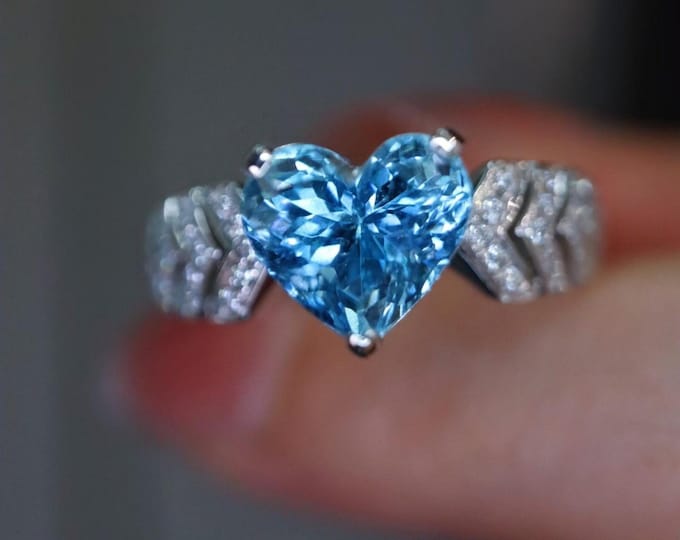 18k solid white gold natural HEART Santa Maria aquamarine ring/Diamond paved aquamarine engagement ring/Aquamarine solitaire fine ring women