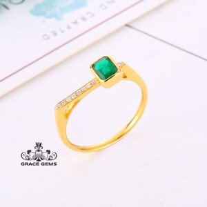 18k Gold Natural Emerald Ring: Vintage Celtic Promise/emerald luxury jewelry, gift for her emerald, fine gold emerald minimalist ring women