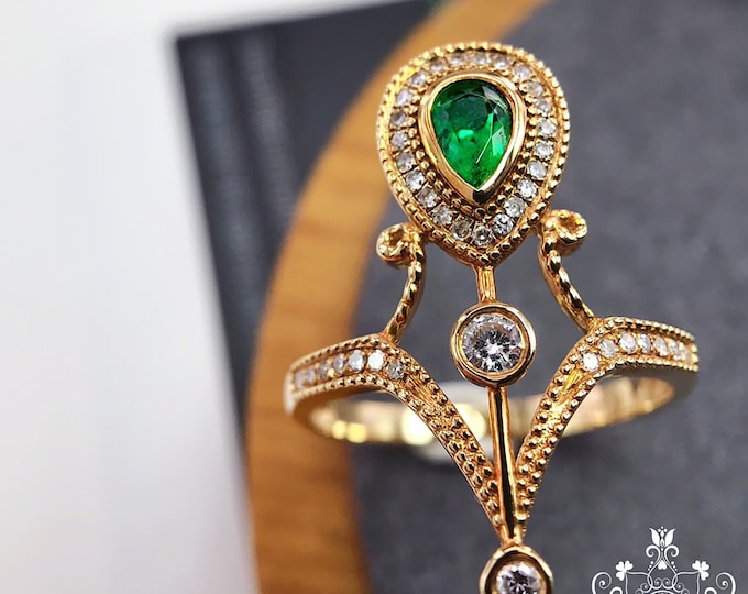 Unique emerald and gold ring/Handmade gold and emerald ring/Vintage emerald and gold ring/Custom gold emerald ring/Art deco emerald ring