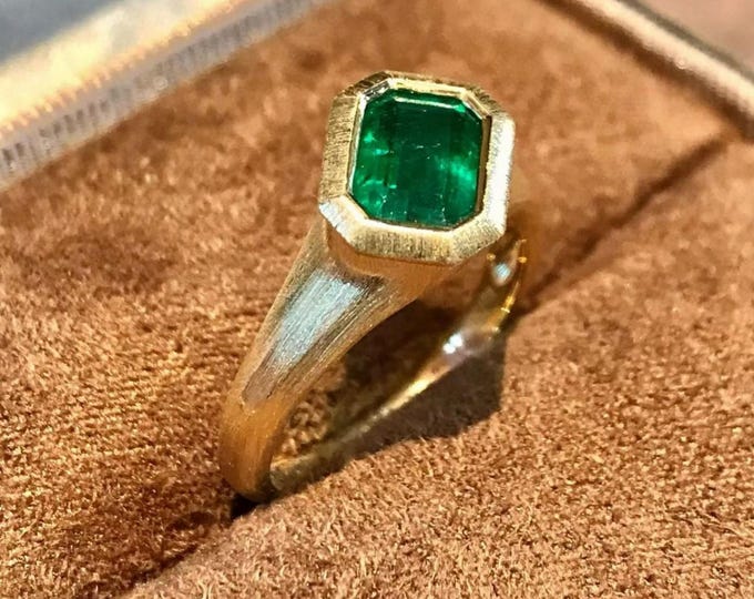 18k Solid Gold Bezel Set Natural Emerald Engagement Ring/emerald solitaire ring, emerald birthstone, emerald statement ring women