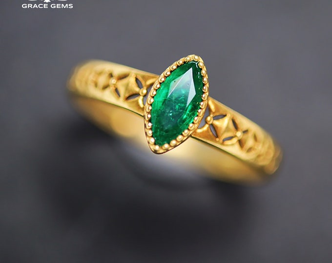 18k gold natural marquise emerald ring/Vintage antique emerald wedding gift/one of a kind Art Deco promise gift/Handmade unique anniversary