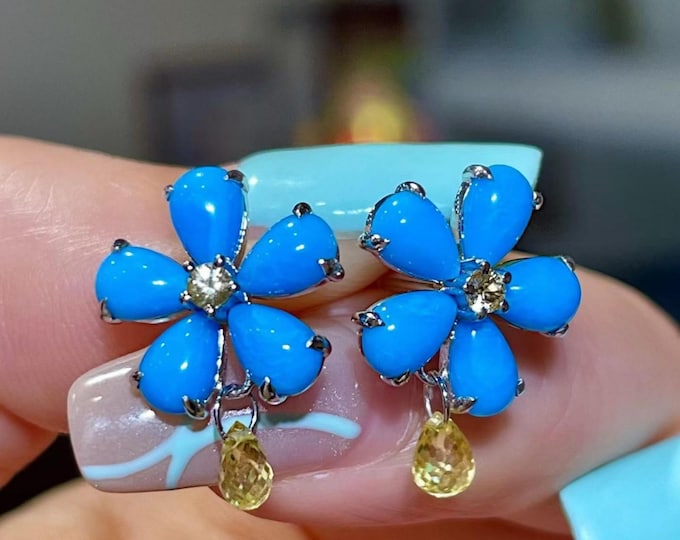 Natural untreated turquoise floral studs in 18k solid gold/Cabochon natural turquoise earrings women/unique minimalist handmade fine studs