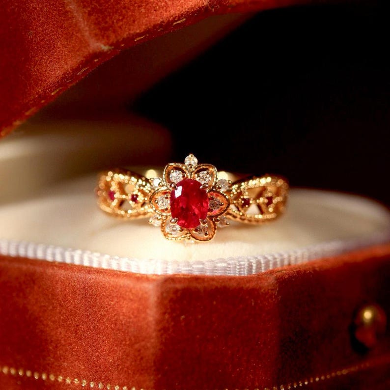 18k Gold Ruby Engagement Ring: Vintage Halo Diamond Ruby Ring/,high End ...