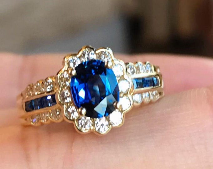 Natural untreated royal blue sapphire engagement ring in 18k solid gold/Sri Lanka royal blue women ring/real gemstone jewelry/custom ring