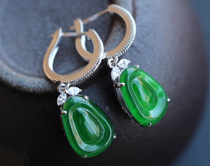 18k white Gold Myanmar Natural Vivid green Icy Grade A Jadeite Earrings/Unique Carved pear shape Victorian Jade studs/One of a kind/Viking