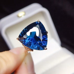18k rose gold triangle London blue Topaz ring/Unique designer engagement wedding ring/blue gemstone handmade/one of a kind gift/Art Deco