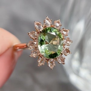 Unique natural tourmaline ring in 18k gold/Unique tourmaline gift for her/Unique anniversary tourmaline ring/Genuine green tourmaline ring