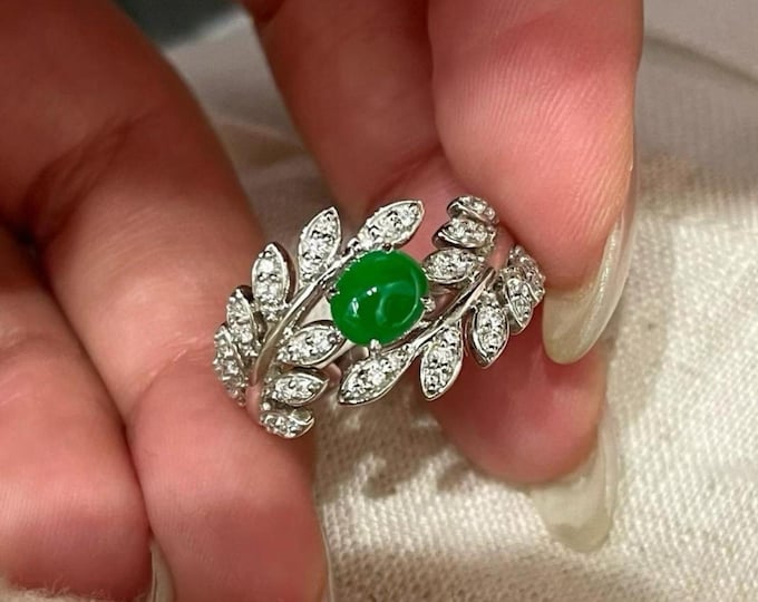 18k White Gold Grade A Natural Untreated Myanmar Jadeite Wig Ring: Diamond  Green Jadeite Jade Engagement Ring - Unique Natural Jade ring