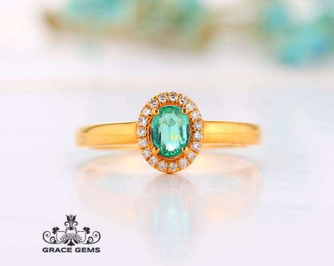 18k gold natural oval emerald engagement wedding ring in 18k gold with diamonds/emerald gemstone made/one of a kind gift/Art Deco promise