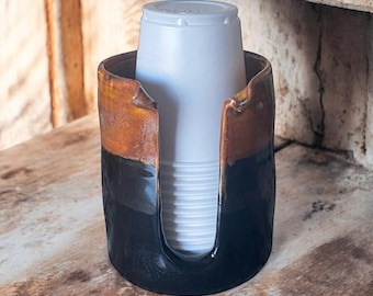 Cinnamon and Black 3-Ounce Dixie Cup Holder - Stylish Solo Cup Dispenser for Practical and Organized Cup Access