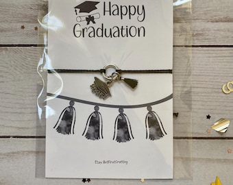 Class of 2025. Cap Charm Bracelet. Unisex. Graduation Gift. Graduate. 2025. B5G1FREE. Buy 5 Get1 FREE.