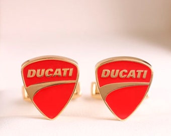 Gemelos personalizados de plata con grabado personalizado Ducati Lover, diseño italiano rojo, estilo italiano, moda moderna, regalo exclusivo para San Valentín.