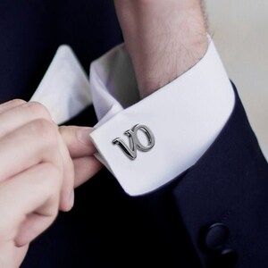 Abotoaduras gravadas personalizadas, abotoaduras de monograma de aniversário, abotoaduras de casamento iniciais personalizadas, abotoaduras para noivo,