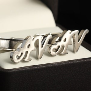 Iniciales clásicas Gemelos Papá Presente Boda Gemelos personalizados para el novio Monograma Regalo del día de San Valentín Regalo del esposo Gemelos de plata