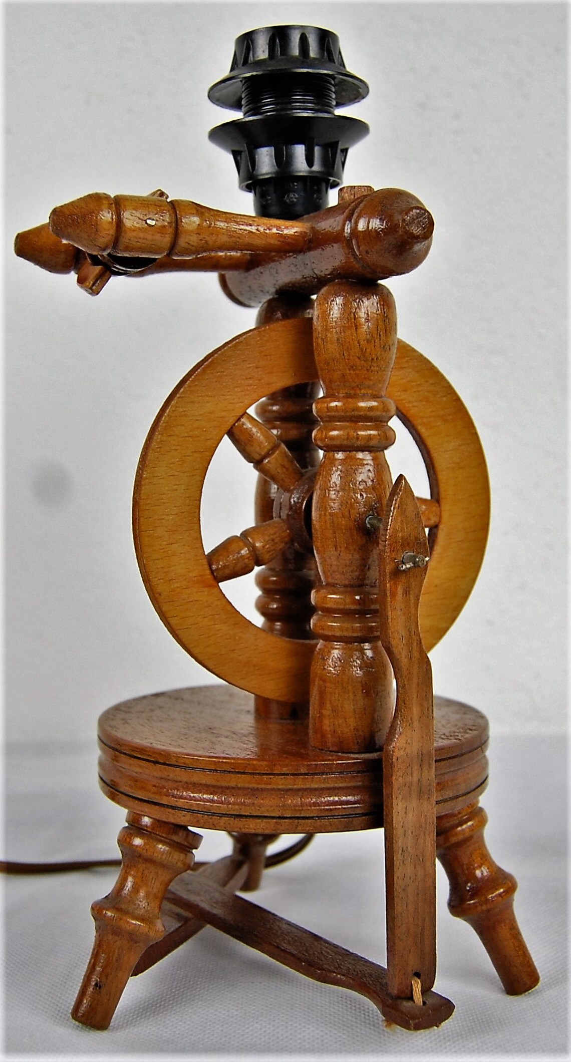 Vintage Lamp. Wooden Spinning Wheel Etsy