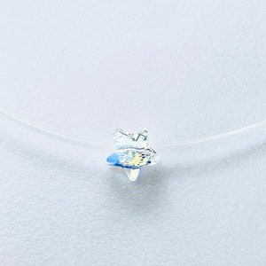 Collar Estrella Invisible Cristal Austriaco Colgante AB iridiscente de cristal de 8 mm Plata 925 Chapado en oro Hilo de nailon transparente. imagen 2