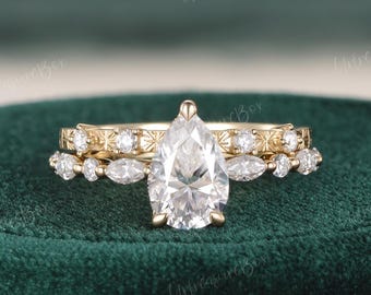 Conjunto de anéis de noivado vintage com moissanita em formato de pera gravada, estilo Art Déco, com cluster vitoriano, 2 peças, aliança de casamento, anéis exclusivos feitos à mão.