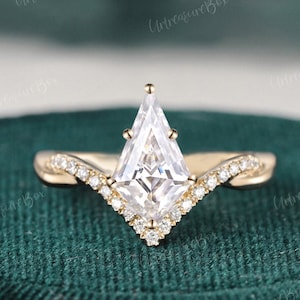 Kite Cut Moissanite Engagement Ring Women Infinity Ring Twisted Ring Yellow Gold Moissanite Ring Unique Diamond Ring Vintage Wedding Ring