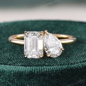 2CT Pear Emerald Cut Toi Et Moi IGI Certified Lab Grown Diamond Engagement Ring Two Stone Yellow Gold Vintage Wedding Anniversary Ring Women