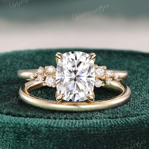 Elongated 3ct Cushion Moissanite Engagement Ring Set Minimalist Solid Gold Ring Unique Ring Ring Bridal Set Women Wedding Ring Set 2PCS