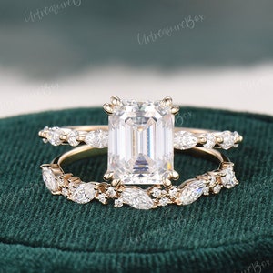 2.5CT Emerald Cut Moissanite Engagement Ring Set Yellow Gold Marquise Band Unique Double Claws Hidden Halo Bridal Set Wedding Ring Set Women