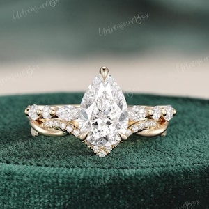 IGI Certificated Pear Shaped Lab Grown Diamond Engagement Ring Set Yellow Gold Diamond Wedding Ring Set Twisted Bridal Set Marquise Diamond