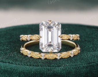 3CT Leaf Engraved Emerald Cut Moissanite Engagement Ring Set Dainty Yellow Gold Vintage Bridal Set Unique Floral Hidden Halo Wedding Ring