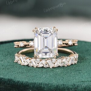 Unique Emerald Cut 2.5CT Moissanite Engagement Ring Set White Gold Dainty Ring Cluster Wedding Band Promise Ring Set Bridal Set Women