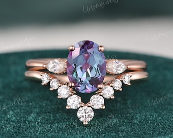 Vintage Alexandrite Engagement Ring Set Oval Rose Gold Alexandrite Three Stones Wedding Ring Milgrain Women Unique Marquise Anniversary Gift