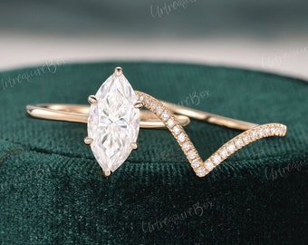 MOISSANITE ゴールドリング 18K RGP印刻 Hollow Roman Numerals Inlaid Moissanite 18K Gold Ring – GTHIC