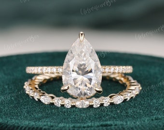 Hidden Halo 2.5ct Pear Shaped Engagement Ring Set Women Moissanite Engagement Ring Eternity Wedding Ring Set Rose Gold Antique Bridal Set