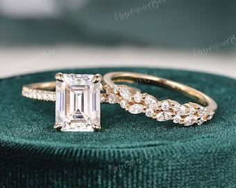 Hidden Halo 2.5ct Emerald Cut Moissanite Engagement Ring Set Vintage Bridal Set Rose Gold Vine Stacking Solitaire Ring Leaf Wedding Ring Set