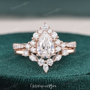1ct Pear Shaped Lab Grown Diamond Ring Set Cluster IGI Diamond Engagement Ring Rose Gold Vintage Diamond Wedding Bridal Set Promise Women