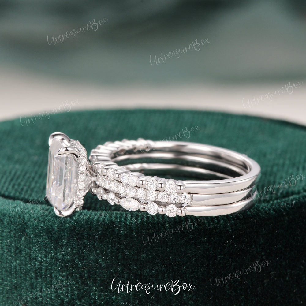 1.5-2.5CT HALF Eternity Moissanite Engagement Rings Emerald 1.5-2.5CT HALF Eternity Moissanite Engagement Rings Emerald