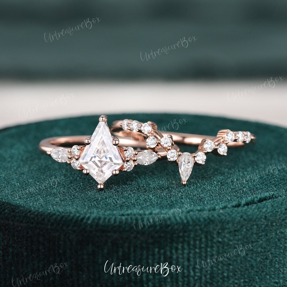 Conjunto de anel de noivado Kite Cut Mulheres Rosa Ouro Kite Cut Moissanite Anel de Noivado Único Conjunto de Diamante Conjunto de Noiva Conjunto de Anel de Casamento Vintage