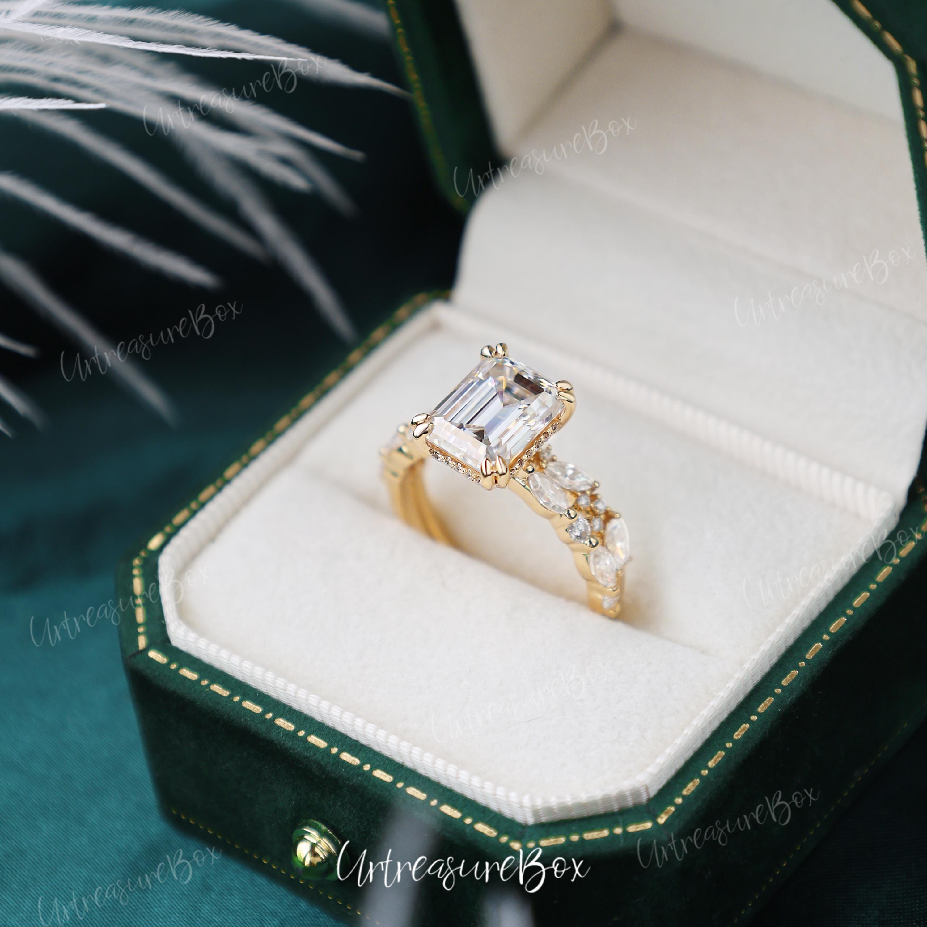 2.5CT Emerald Cut Moissanite Engagement Ring Set Yellow Gold