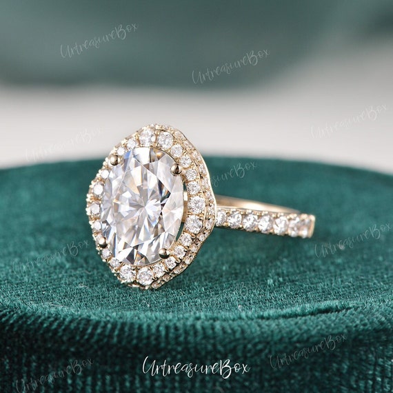 Stunning 2ct Oval Halo Engagement Ring , Halo Engagement Rings
