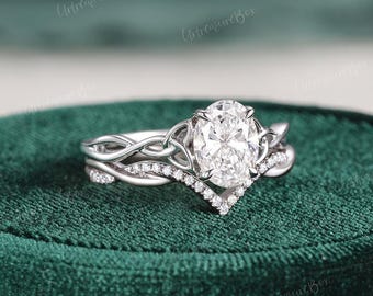 Unique Oval Cut Lab Grown Diamond Engagement Ring Set White Gold