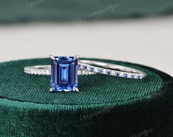 2.5CT エメラルドカット サファイア エンゲージリングセット 隠し
