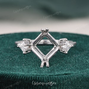 Custom Semi Mounting White Gold Three Stone Ring Setting Double Claw Prongs Minimalist Solitaire Ring Can Fit Oval Princess Pear Round Stone