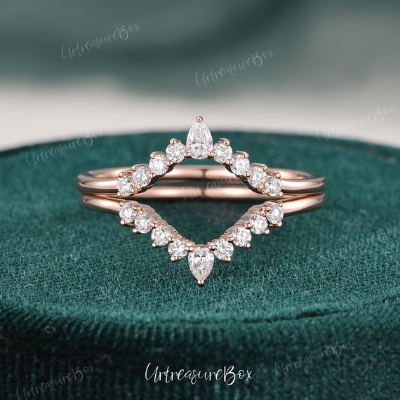 Engagement ring enhancer wedding band outlet