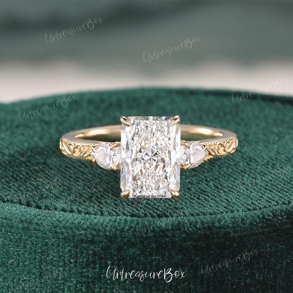 James Allen Engrave Your Own Ring Engraved Solitaire Engagement